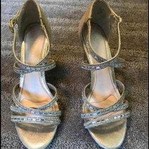 Gold Heels - size 10